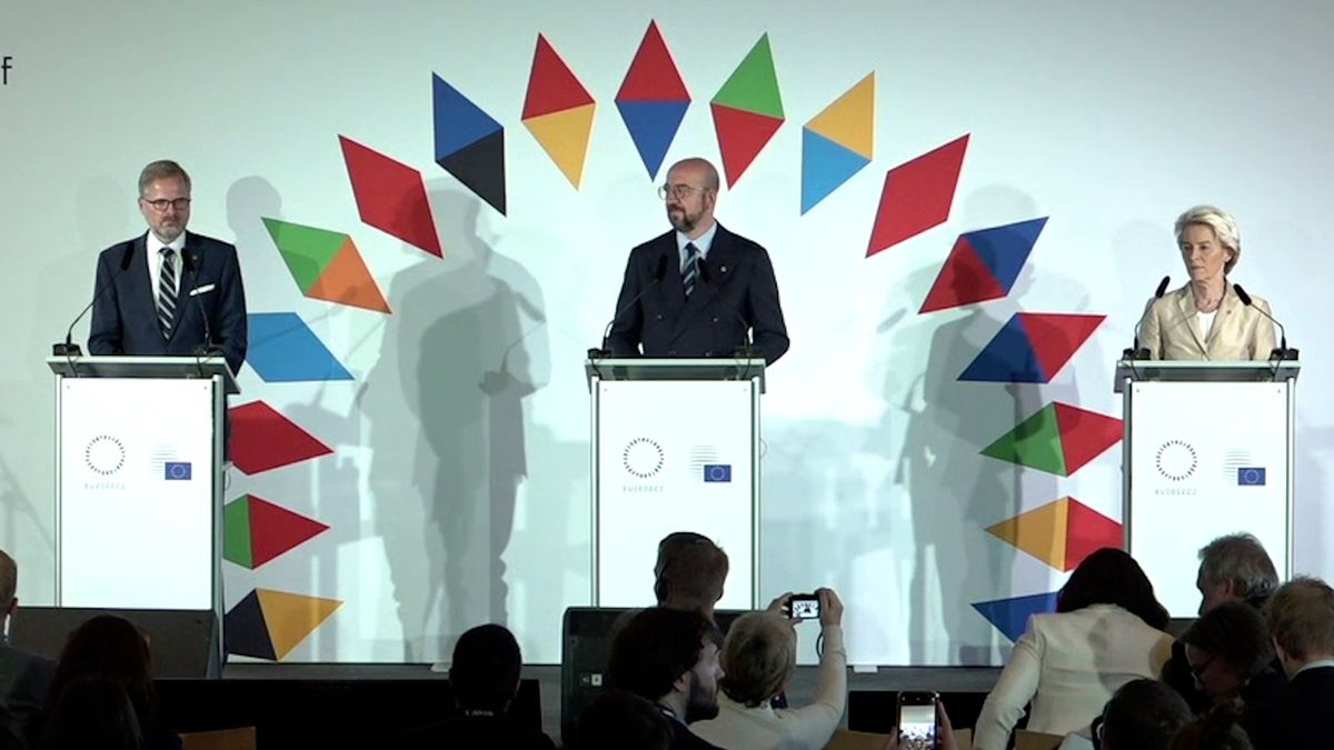 Michel: Rusko vyslalo na svět energetickou raketu. Summit v Praze je splněný úkol